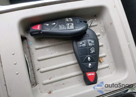 2014 Chrysler Town & Country Touring из США, поврежденный, VIN 2C4RC1BG6ER256249